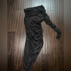 Black scrunch dress